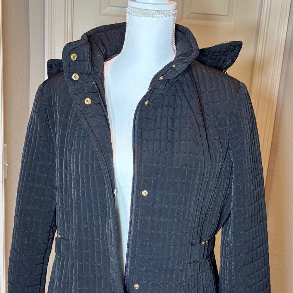 Gallery New York Women's Black Quilted Hooded Coat Pre-loved Size L - Picture 8 of 12